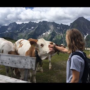 Meet your Posher, Maria